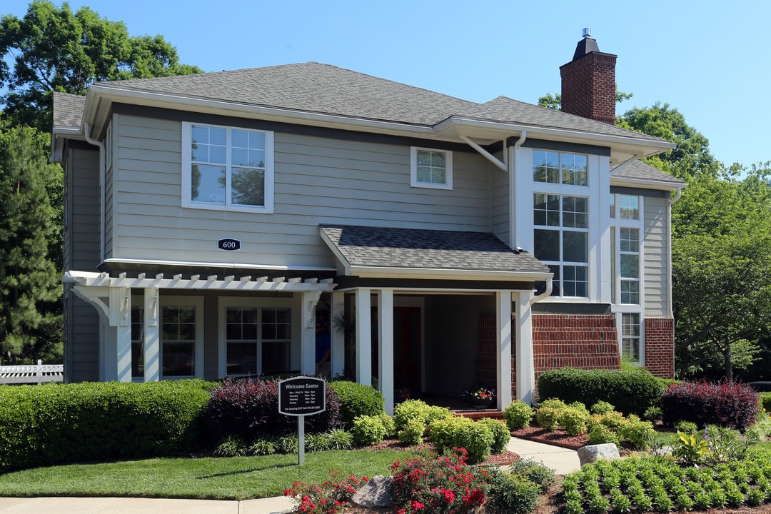 Camden Lake Pine in Apex, NC - Building Photo