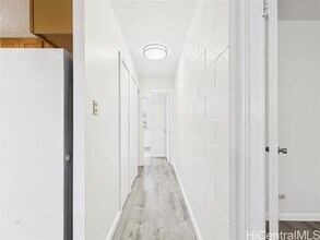 409 Iolani Ave in Honolulu, HI - Building Photo - Building Photo