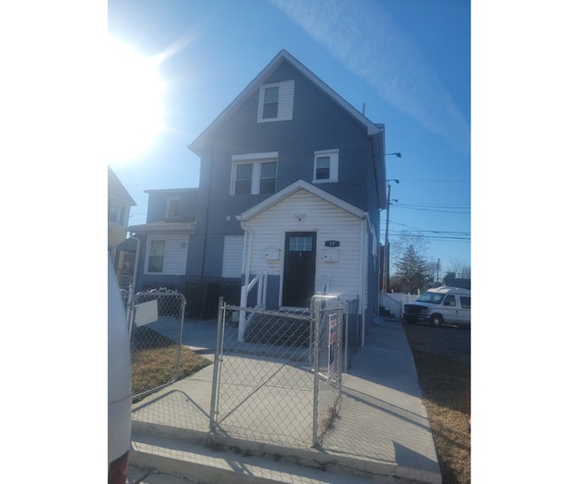 property at 17 W Talbott St