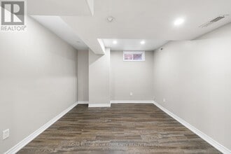 1821 Lamstone St in Innisfil, ON - Building Photo - Building Photo