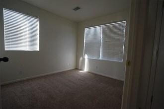 18817 E 57th Pl in Denver, CO - Building Photo - Building Photo