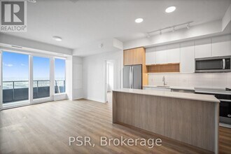 4235 Confederation Pkwy in Mississauga, ON - Building Photo - Building Photo