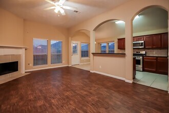 3211 Quail Run Dr in Humble, TX - Building Photo - Building Photo