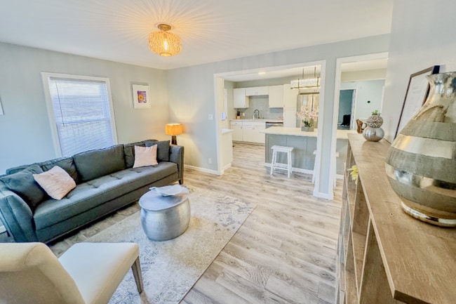 618 Troy St in Durham, NC - Foto de edificio - Building Photo