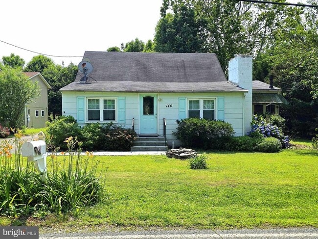 property at 140 Hollywood Beach Rd