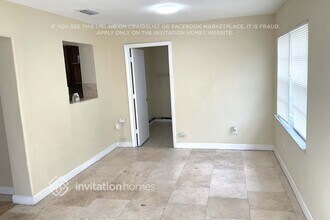 4850 San Pablo Pl in Tampa, FL - Foto de edificio - Building Photo