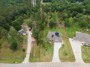 6446 Rolling Hills Rd in Conroe, TX - Building Photo - Building Photo