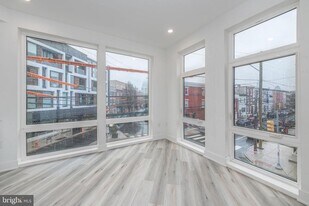 2301 Grays Ferry Ave in Philadelphia, PA - Building Photo