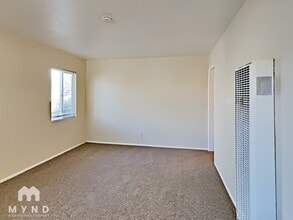 412 Margrave Dr in Reno, NV - Building Photo - Building Photo