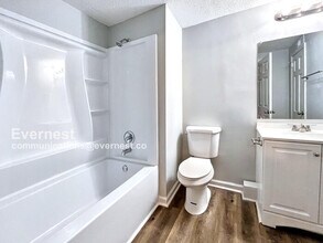 2815 Crescent Ln in Gastonia, NC - Building Photo - Building Photo