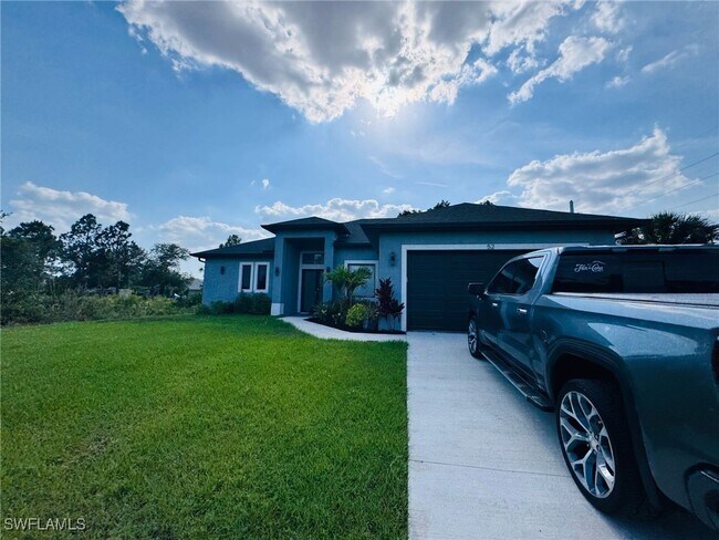 52 Unice Ave S in Lehigh Acres, FL - Building Photo - Building Photo