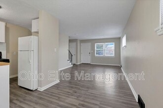 898 Racine Ave in Columbus, OH - Building Photo - Building Photo