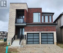 1439 Upper Thames Dr in Woodstock, ON - Building Photo