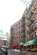 33-37 Mott St in New York, NY - Building Photo - Building Photo