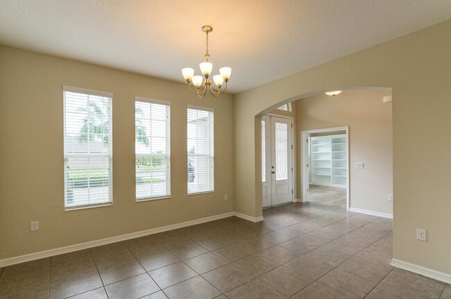 2402 Misty Cove Cir in Apopka, FL - Building Photo - Building Photo