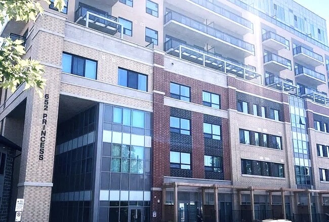 property at 652 Princess St