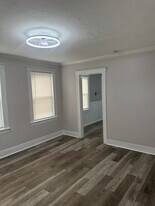 23 Everett Ave in Webster, MA - Building Photo