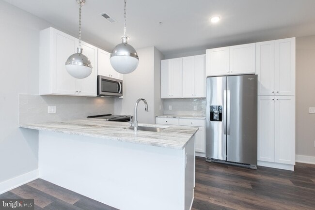 45 W Haines St, Unit 203 in Philadelphia, PA - Foto de edificio - Building Photo