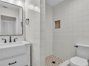 6710 SW 94th St in Miami, FL - Building Photo - Building Photo