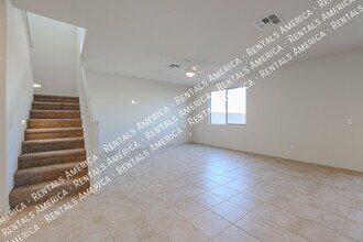 5625 N 87th Dr in Glendale, AZ - Building Photo - Building Photo