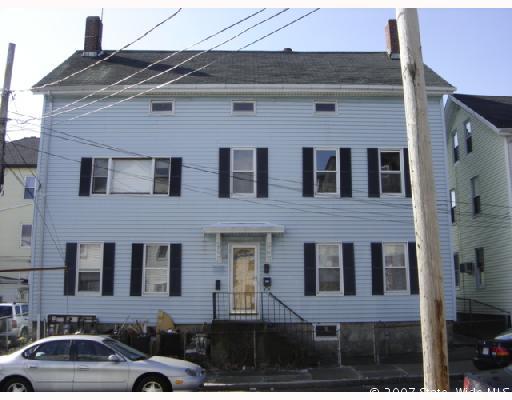 23 Brow St in Fall River, MA - Foto de edificio - Building Photo