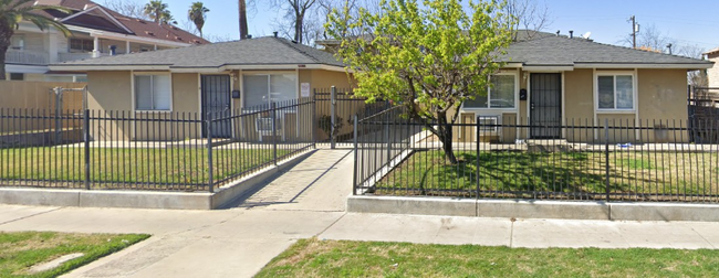 property at 304 S Chestnut Ave