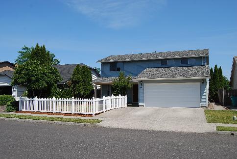 205 NE 176th Ave in Vancouver, WA - Building Photo