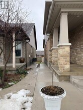 147 Fleming Rd in Guelph, ON - Building Photo - Building Photo