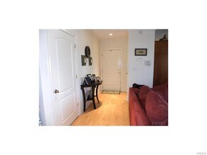 180 E Boston Post Rd-Unit -#1 in Mamaroneck, NY - Building Photo - Building Photo