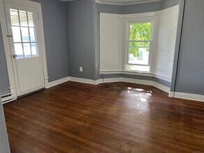 49 Wetmore Ave in Winchester, CT - Foto de edificio - Building Photo