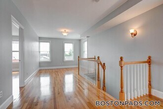 168 W 9th St in Boston, MA - Building Photo - Building Photo