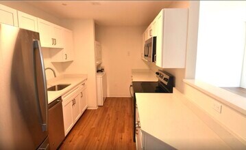 75 Peterborough St in Boston, MA - Building Photo - Building Photo