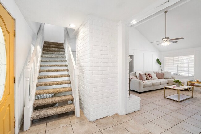 property at 2214 Deer Valley Dr