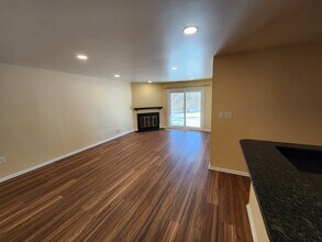 33 Cypress Ct in Trenton, NJ - Building Photo - Building Photo