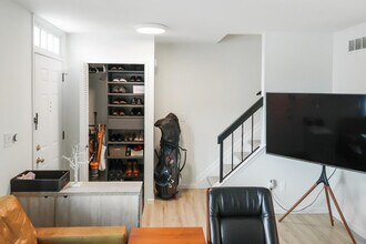 3493 Burbank Dr in Ann Arbor, MI - Building Photo - Building Photo