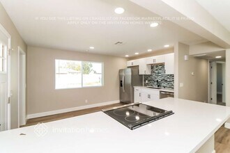 3402 W Charter Oak Rd in Phoenix, AZ - Building Photo - Building Photo