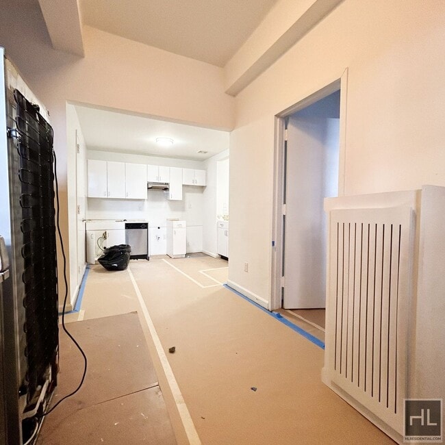 157e E 57th St