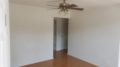 9755 MO-13 in Kimberling City, MO - Building Photo - Building Photo