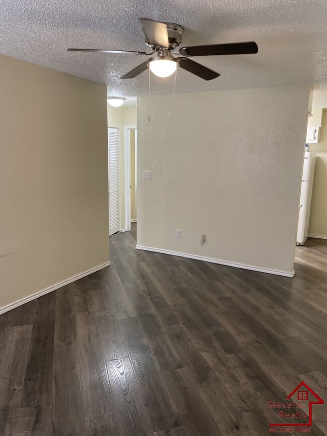 2110 NW Lindy Ave in Lawton, OK - Building Photo - Building Photo