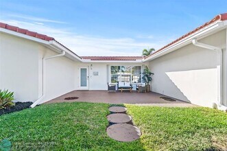 2207 NE 16th Ave in Wilton Manors, FL - Building Photo - Building Photo