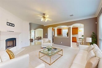5106 Laura Lee Ln in Pasadena, TX - Building Photo - Building Photo