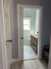 125 Middle Street Ext, Unit 1 in Saco, ME - Foto de edificio - Building Photo