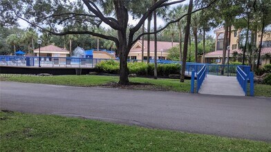 15509 N Miami Lakeway in Miami Lakes, FL - Building Photo - Building Photo