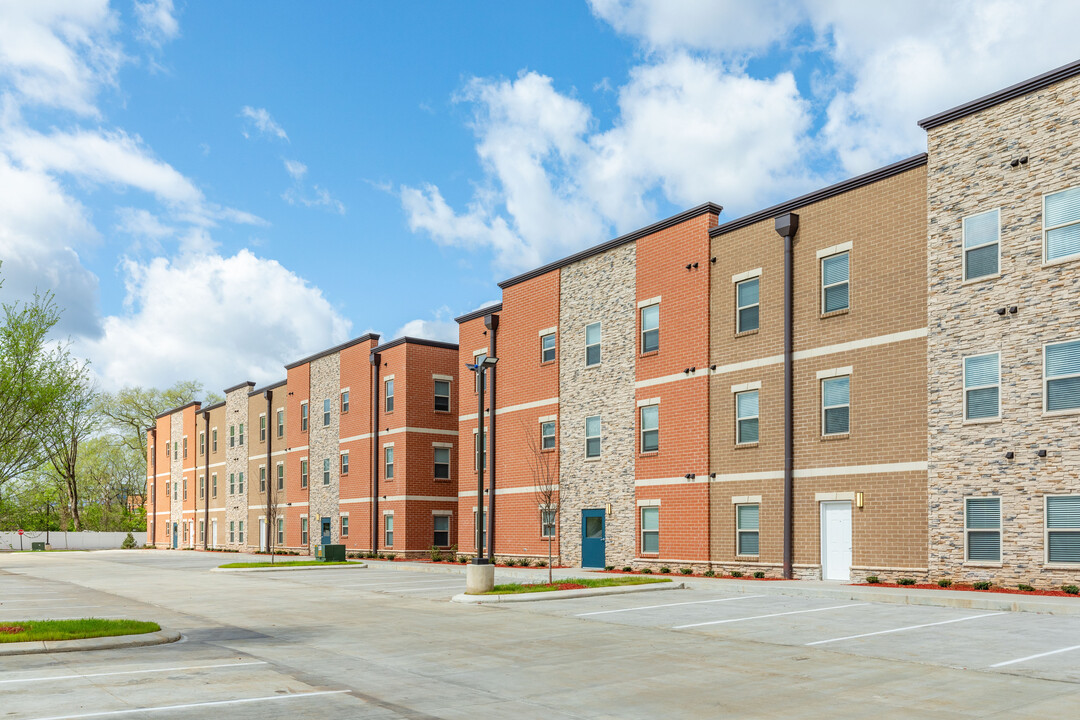 College Place in Murfreesboro, TN - Building Photo