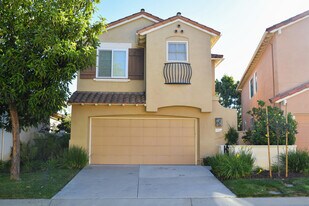 1144 Corte Riviera in Camarillo, CA - Building Photo