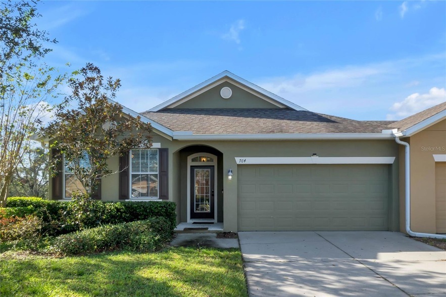 764 Chacall Loop in Mount Dora, FL - Building Photo