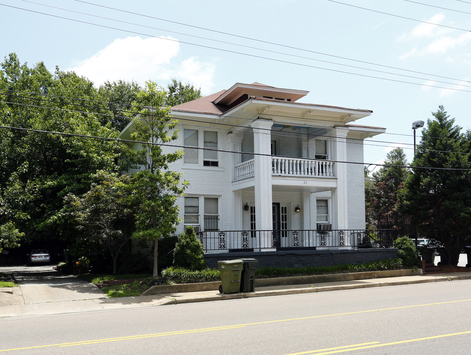 26 Mclean Blvd in Memphis, TN - Building Photo