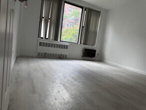 83-45 Vietor Ave in Queens, NY - Building Photo - Building Photo