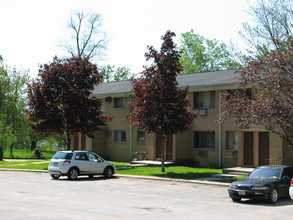 Belle Harbour Apartments in Woodridge, NY - Building Photo - Building Photo