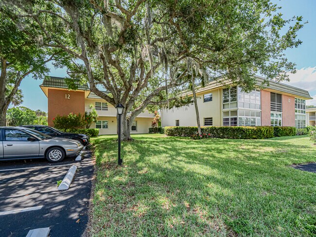 12 Vis Gdns Trl in Vero Beach, FL - Building Photo - Building Photo